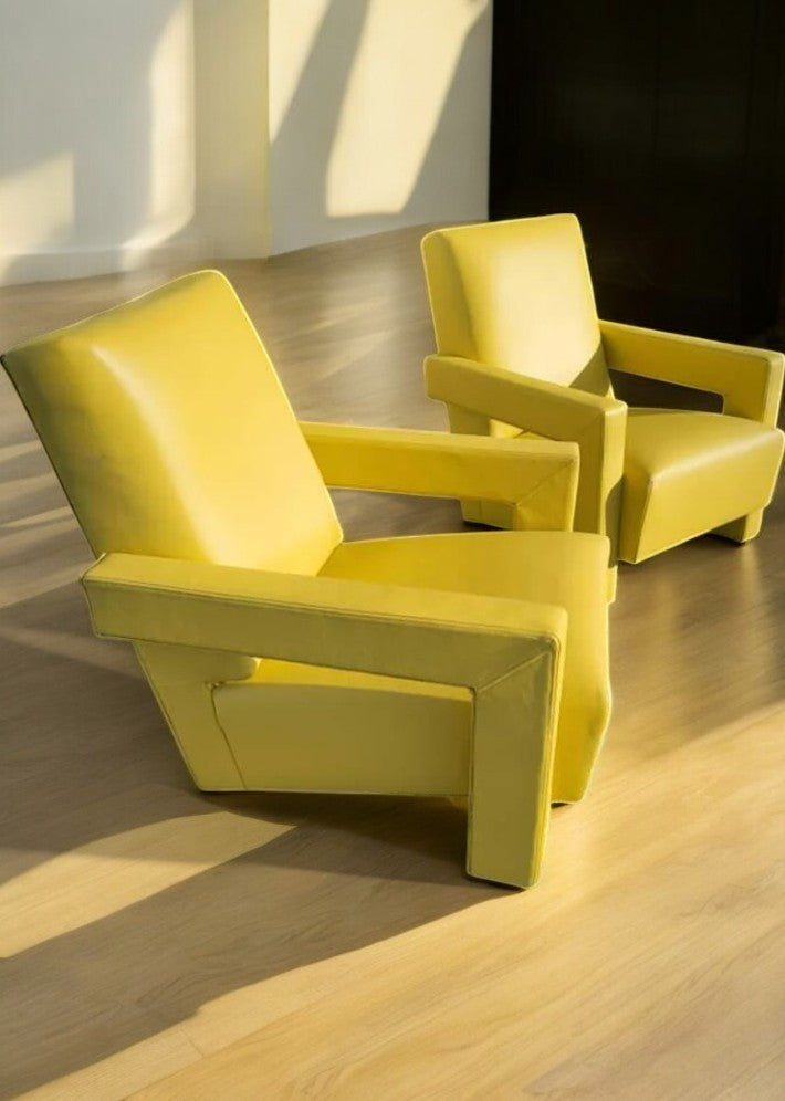 Paire de Fauteuils en Cuir Jaune Soleil Modèle Utrecht par Gerrit Thomas Rietveld – Vers 1980