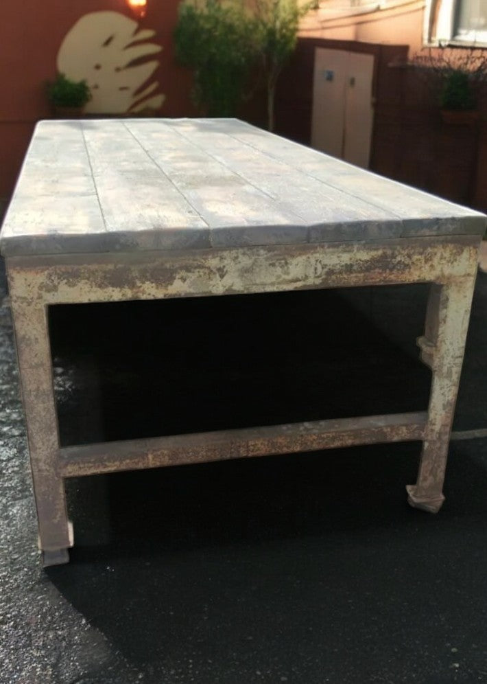 Table Établi en Acier et Bois – Vers 1900