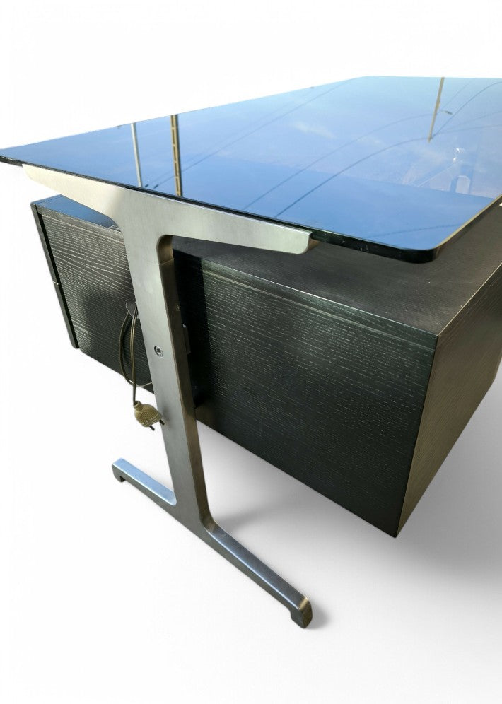 Bureau en Fonte d'Aluminium avec Plateau Verre Fumé par Etienne FERMIGIER vers 1970