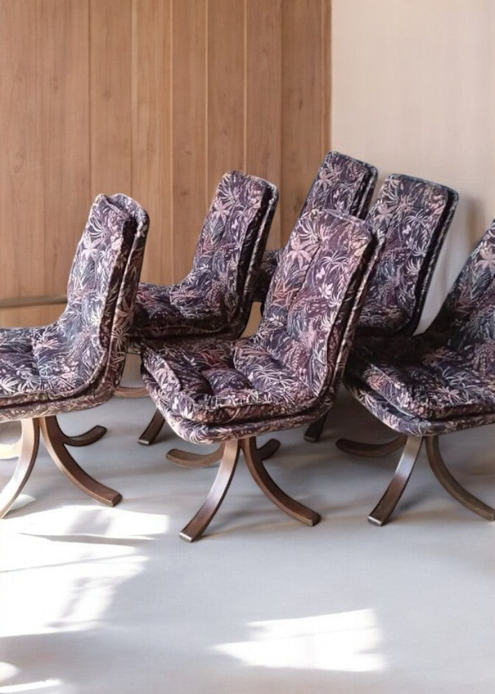 6 chaises pivotantes en velours de soie, datant des années 1960