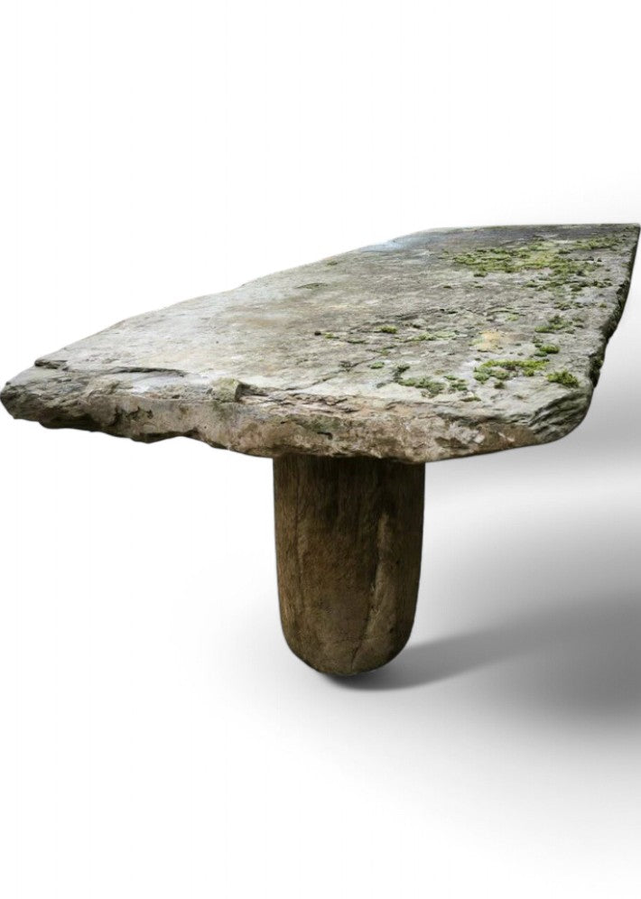 Grande Table Brutaliste en Ardoise