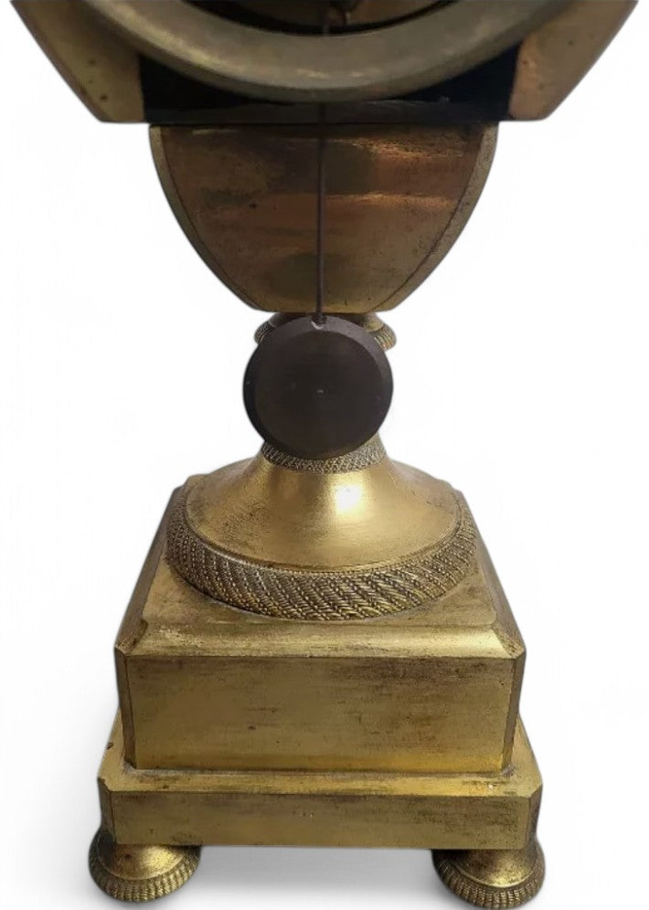 Magnifique Horloge Pendule Empire en Bronze Doré