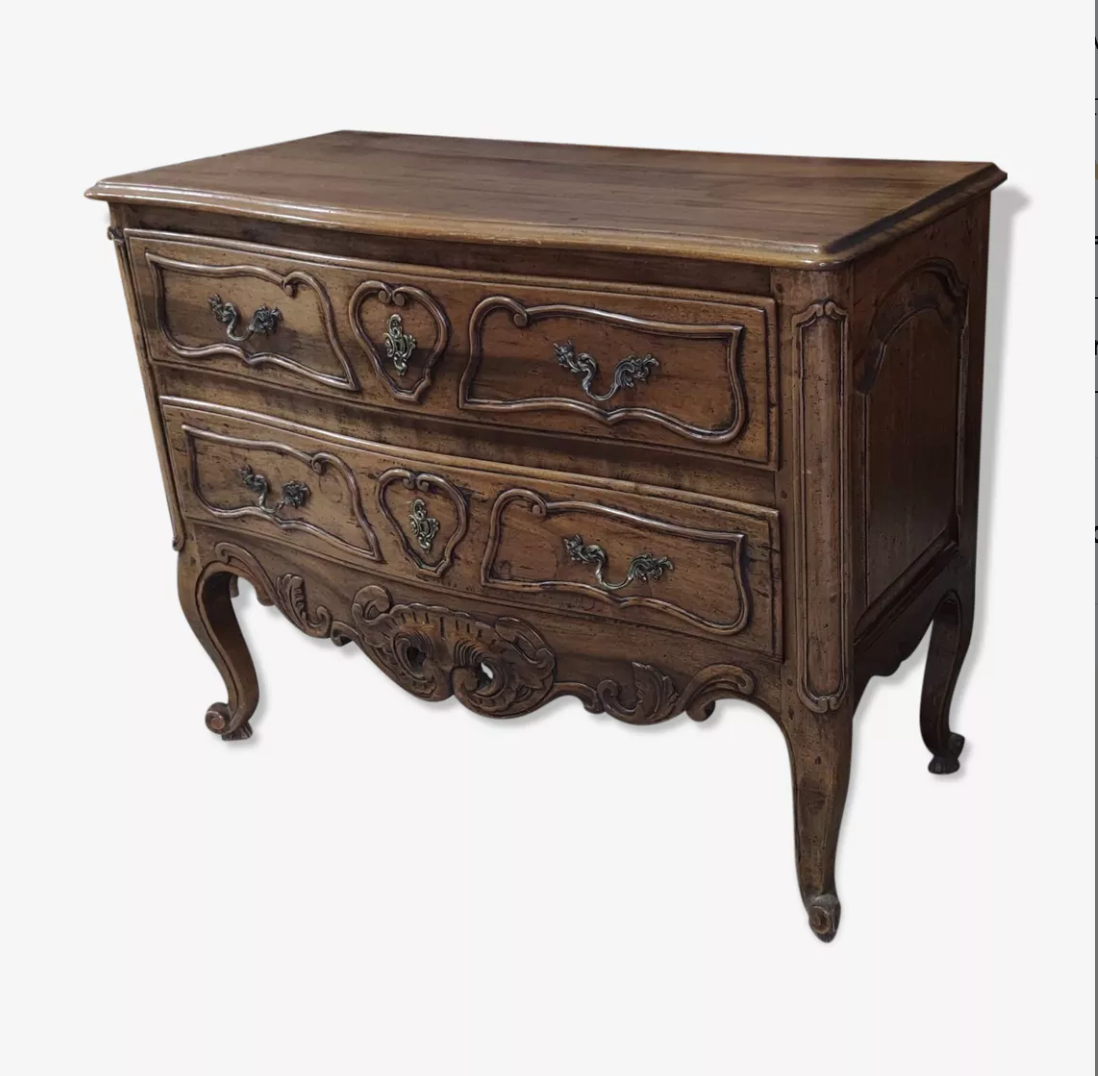 Commode Sauteuse en Aulne de Style Provençal