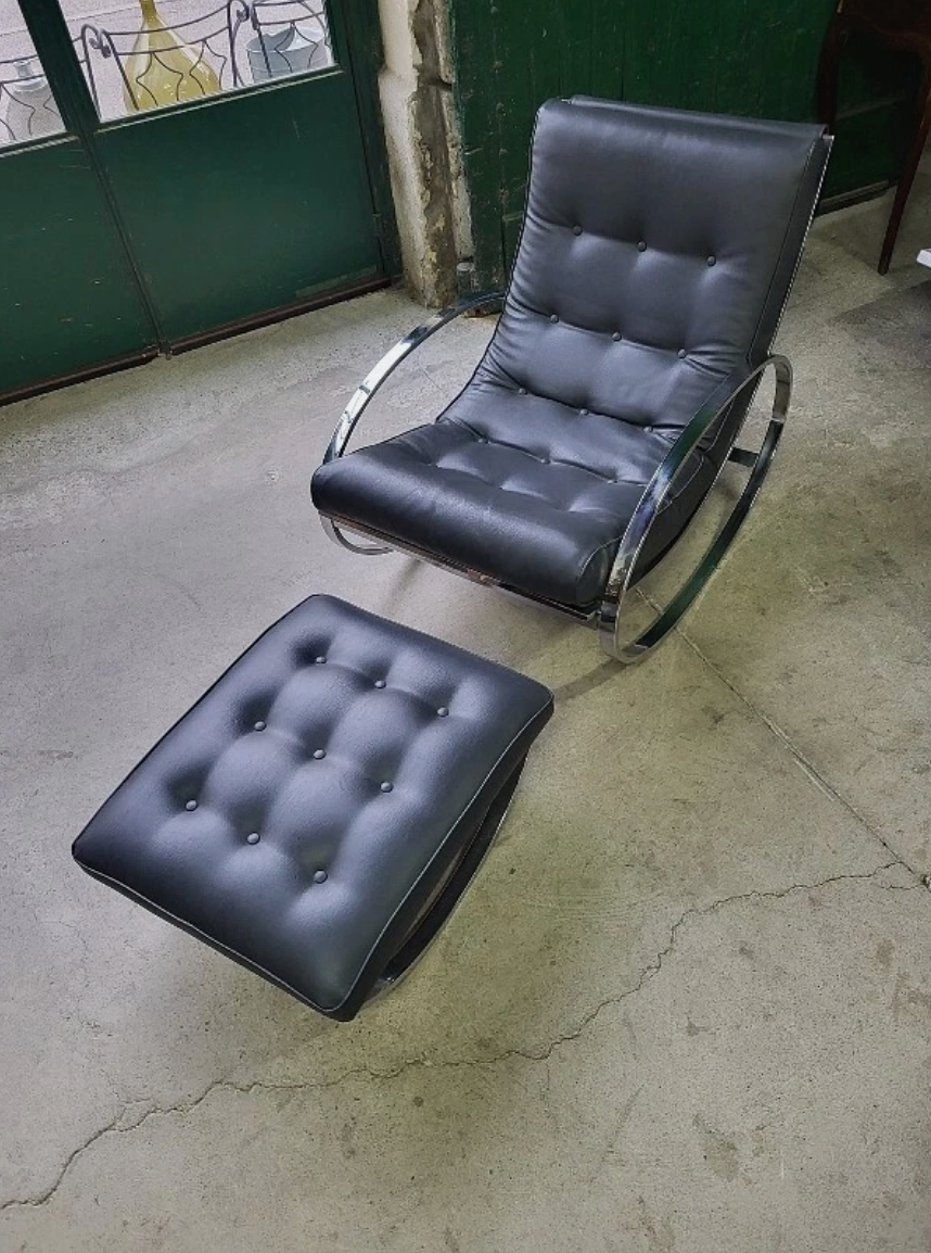 Rocking Chair Vintage avec repose-pieds en sky
