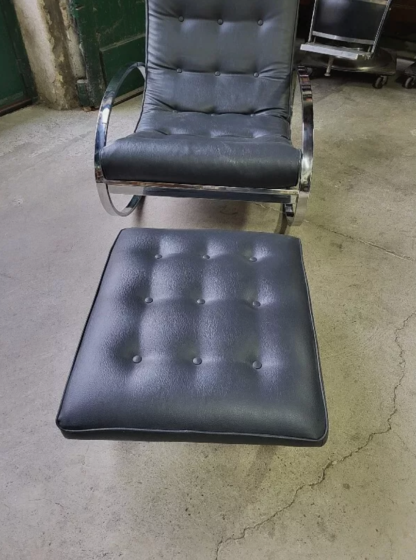 Rocking Chair Vintage avec repose-pieds en sky