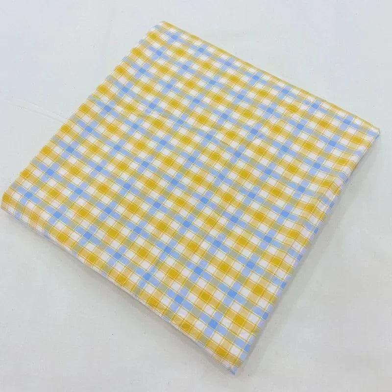 Tissu à Carreaux "Confort et Élégance"