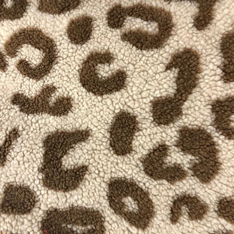 Tissu Jacquard en laine d'agneau imprimé léopard