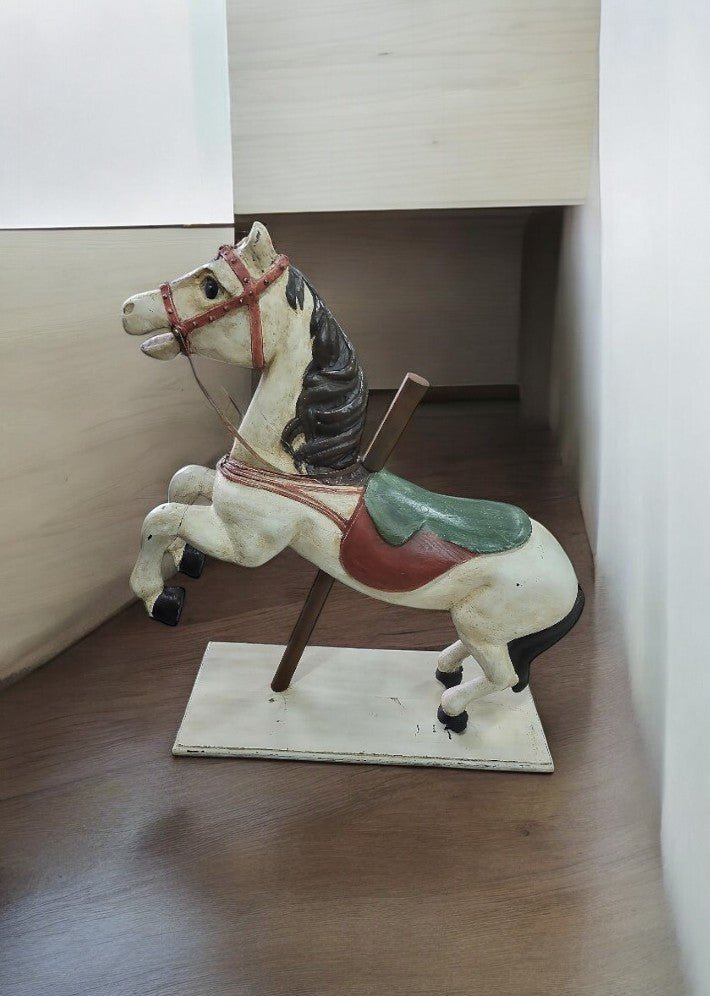 Ancien Cheval de Manège en Bois de Carrousel - Ethic Atelier