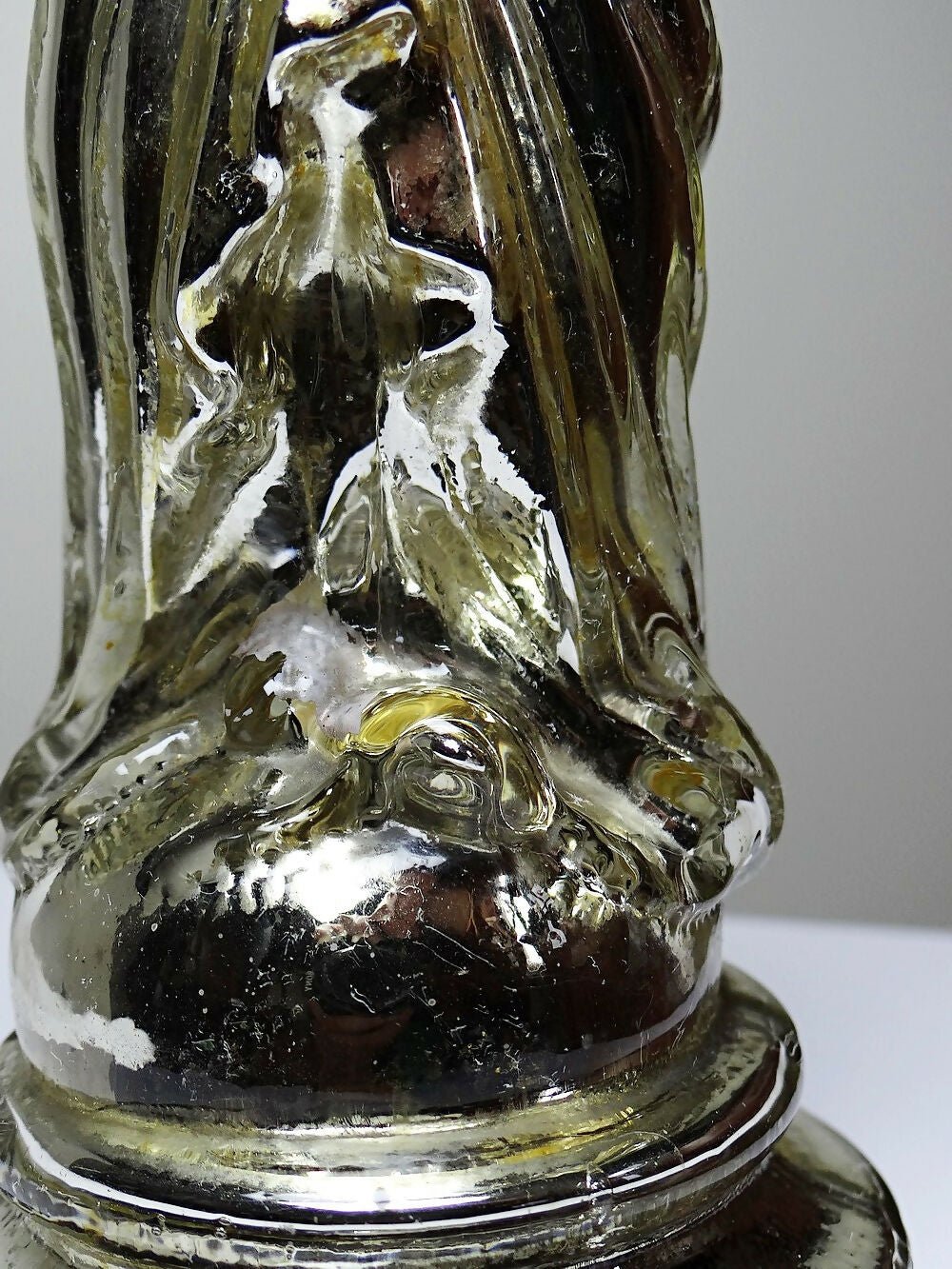 Ancienne petite vierge en verre églomisée polychrome XIXe - Ethic Atelier