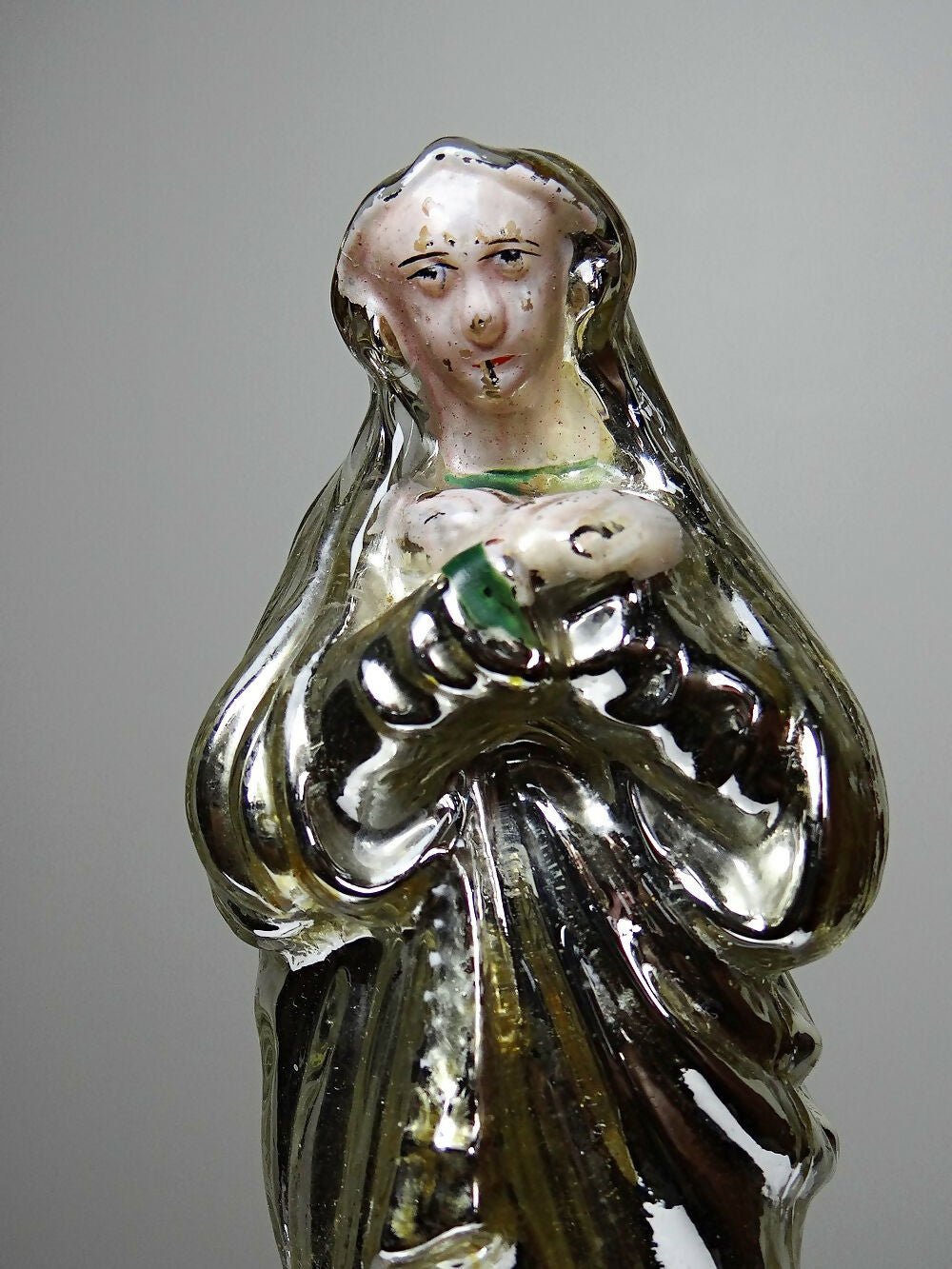 Ancienne petite vierge en verre églomisée polychrome XIXe - Ethic Atelier