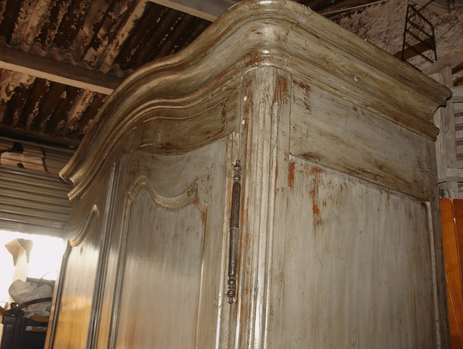 Armoire d'époque Transition Louis XV - Louis XVI Relookée - Ethic Atelier
