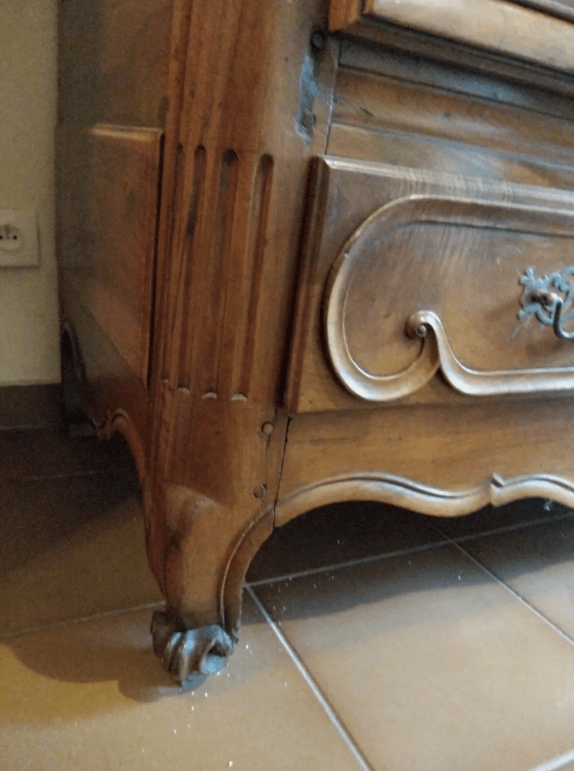 Armoire en noyer massif époque transtion et datant de la fin du XVIII - Ethic Atelier
