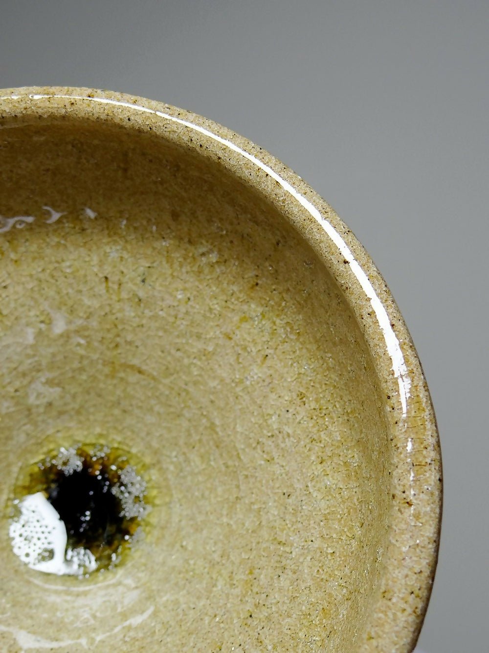 Bol en céramique Iga - Pièce unique, glaçure de cendres - Ethic Atelier