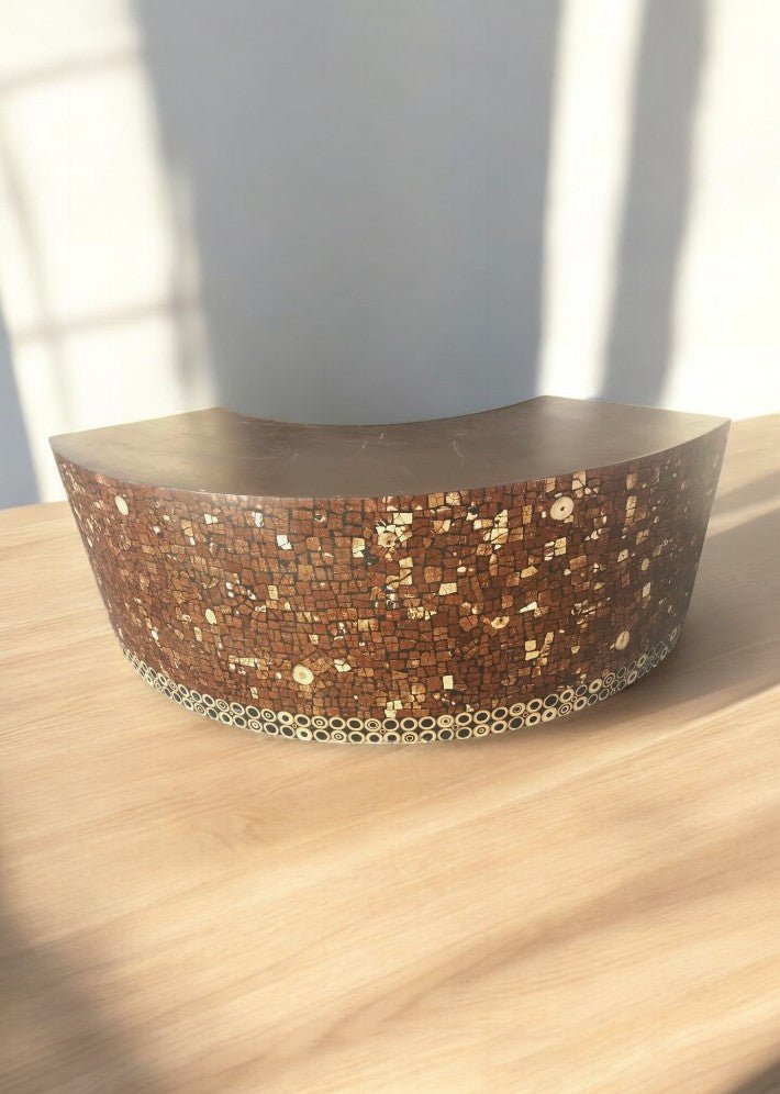 Bureau en marqueterie de coquille de noix de coco - Ethic Atelier