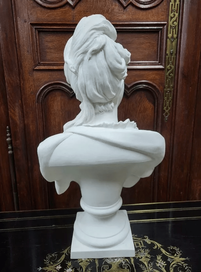 Buste de Femme en Biscuit - Ethic Atelier