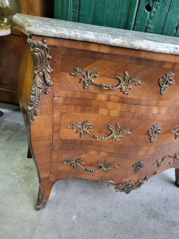 Commode en bois de rose de style Louis XV - Ethic Atelier