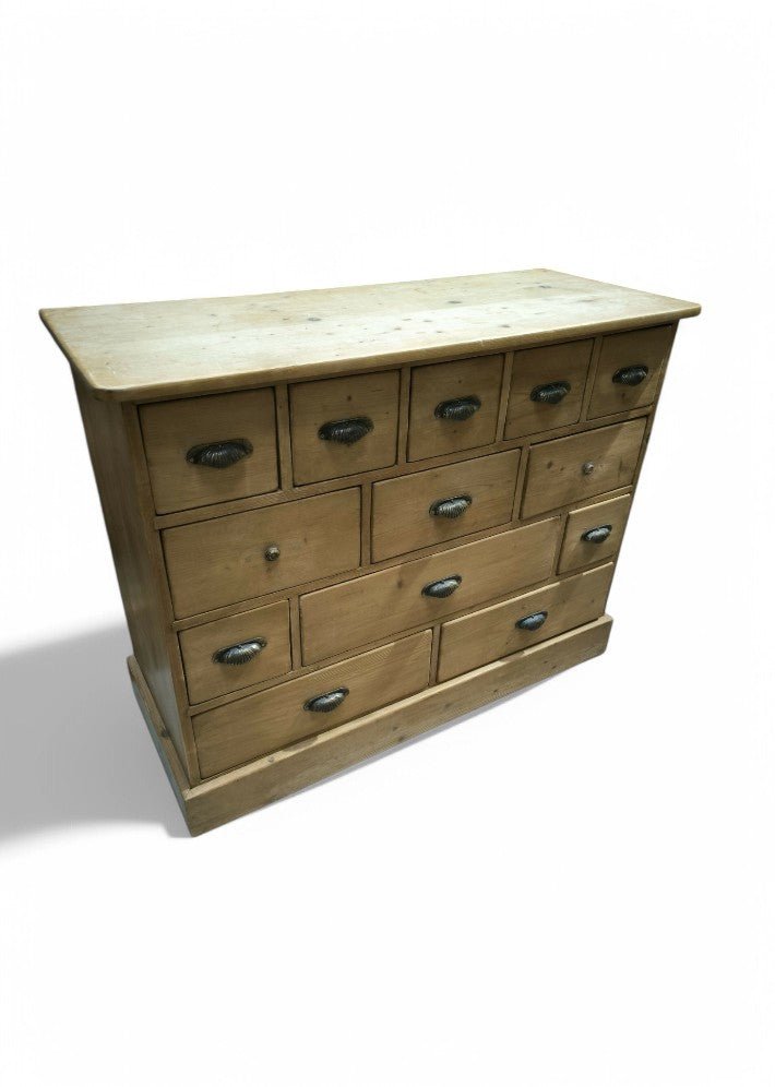 Commode en pin à 13 tiroirs - Ethic Atelier