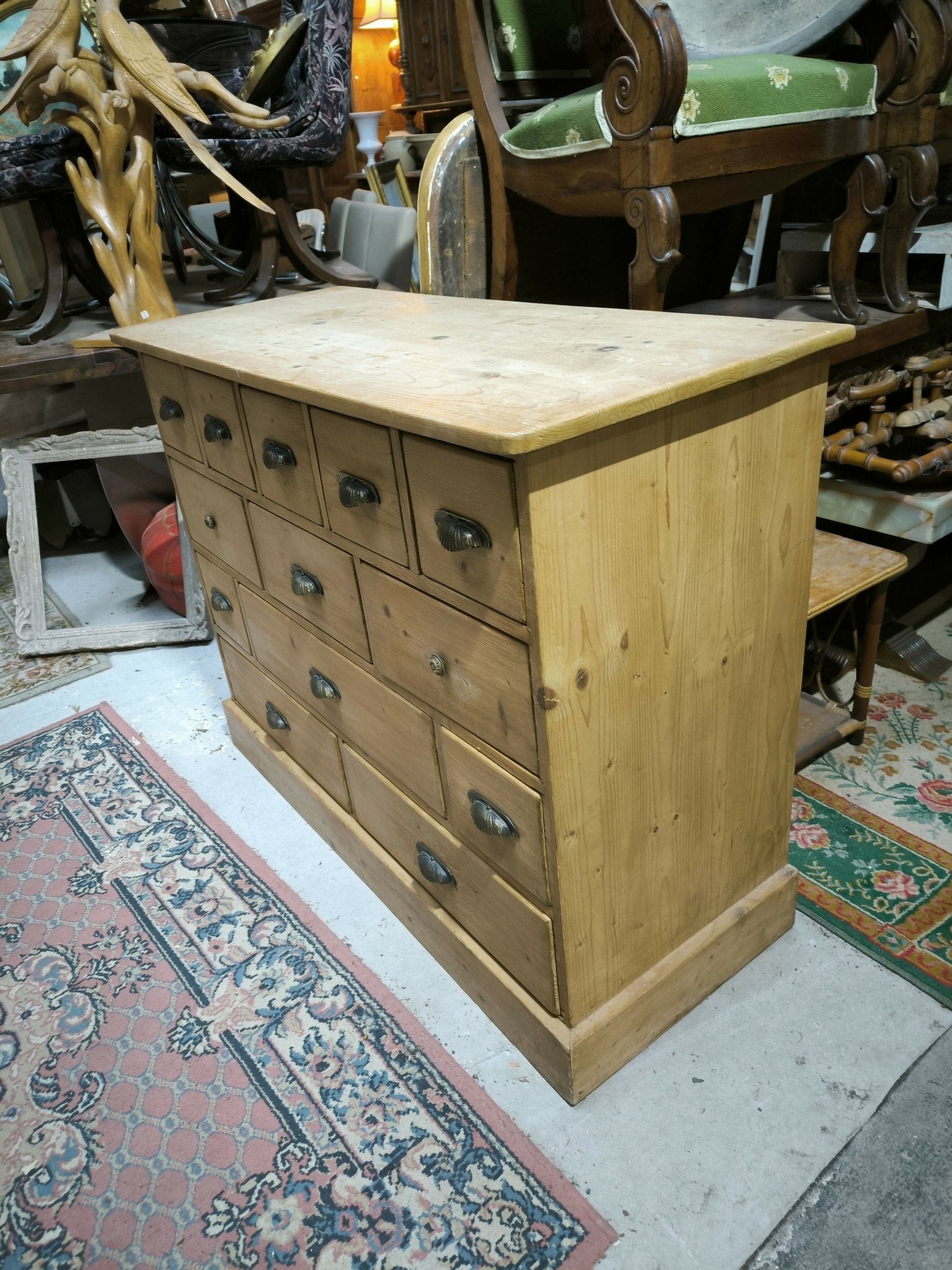 Commode en pin à 13 tiroirs - Ethic Atelier