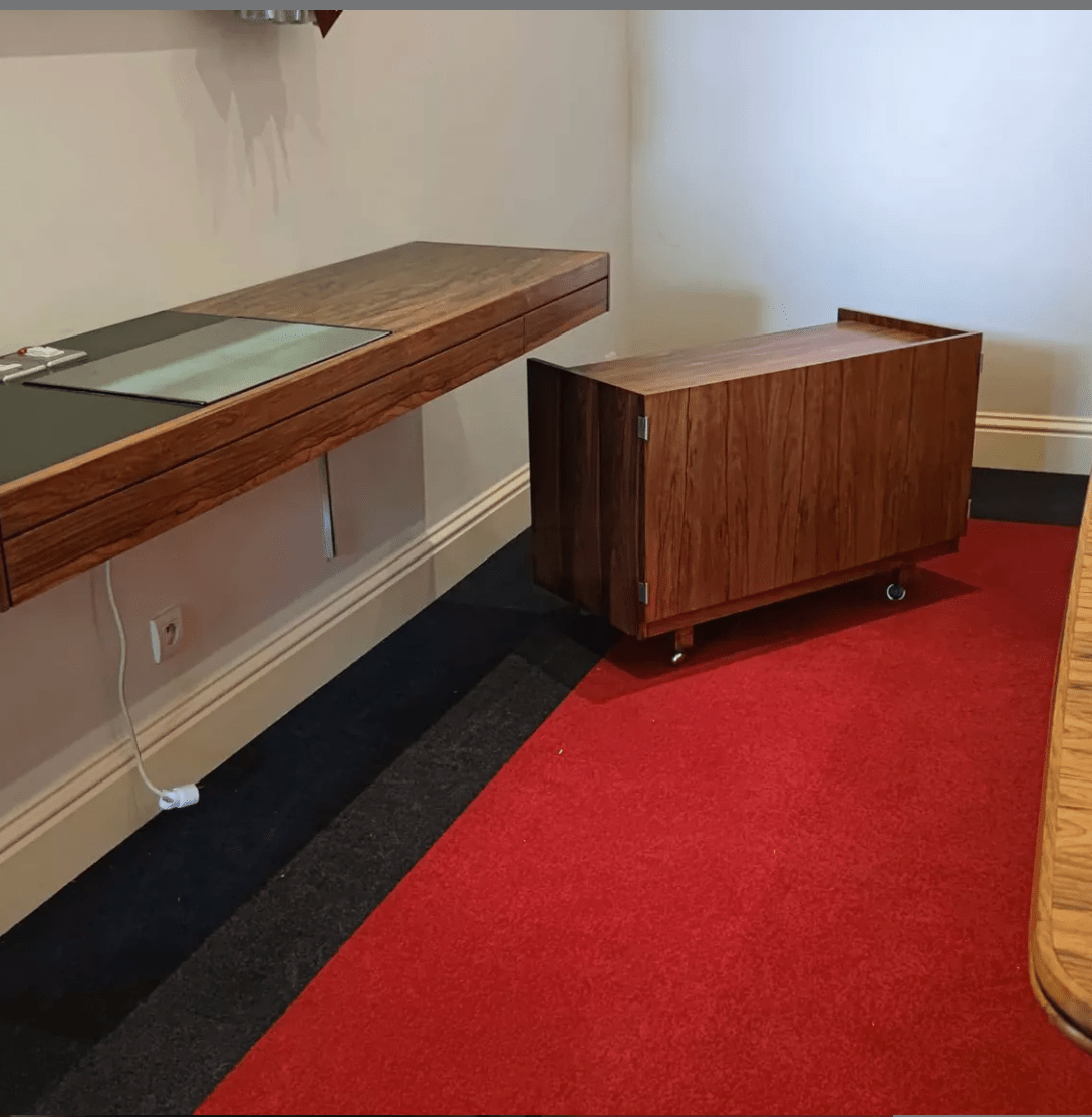 Console Suspendue en Palissandre de Rio par Robert Heritage pour Archie Shine – Vers 1960 - Ethic Atelier