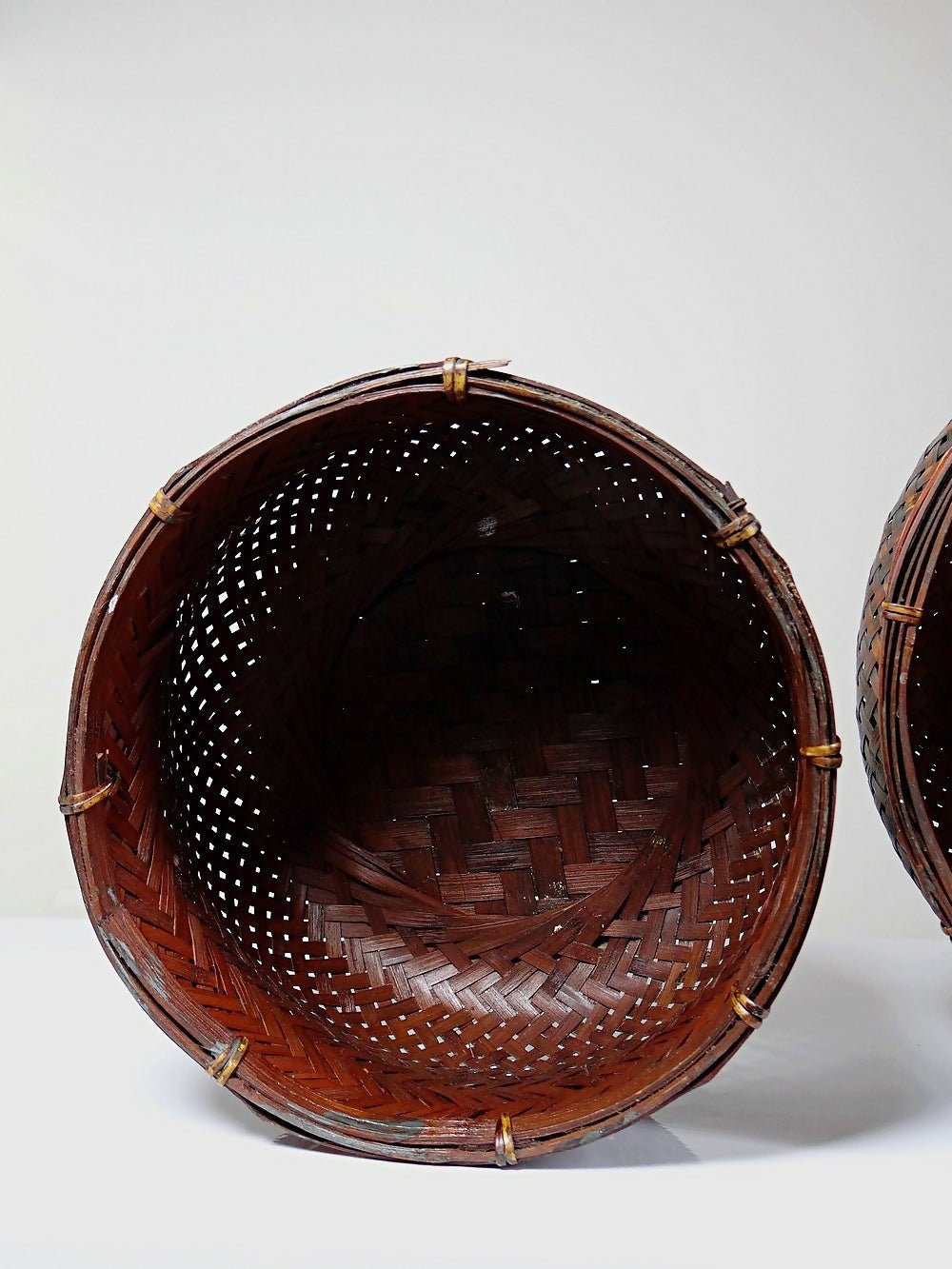 Duo de panières en bambou tressé Japonaises artisanales gigognes vintages - Ethic Atelier