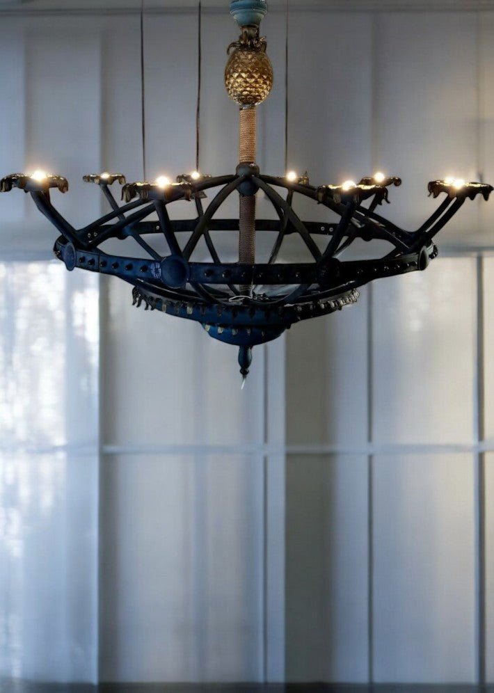 Énorme lustre en Acier à Patine Bronze du casino de Cassis 1980 - Ethic Atelier