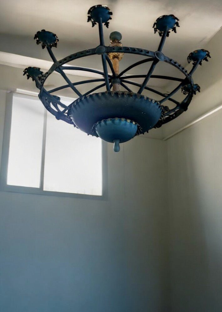 Énorme lustre en Acier à Patine Bronze du casino de Cassis 1980 - Ethic Atelier