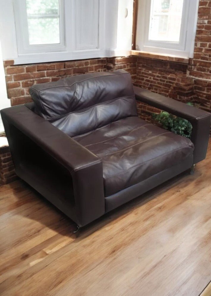 Fauteuil en Cuir Marron Foncé Steiner par Pascal Daveluy – Modèle Ranelagh - Ethic Atelier