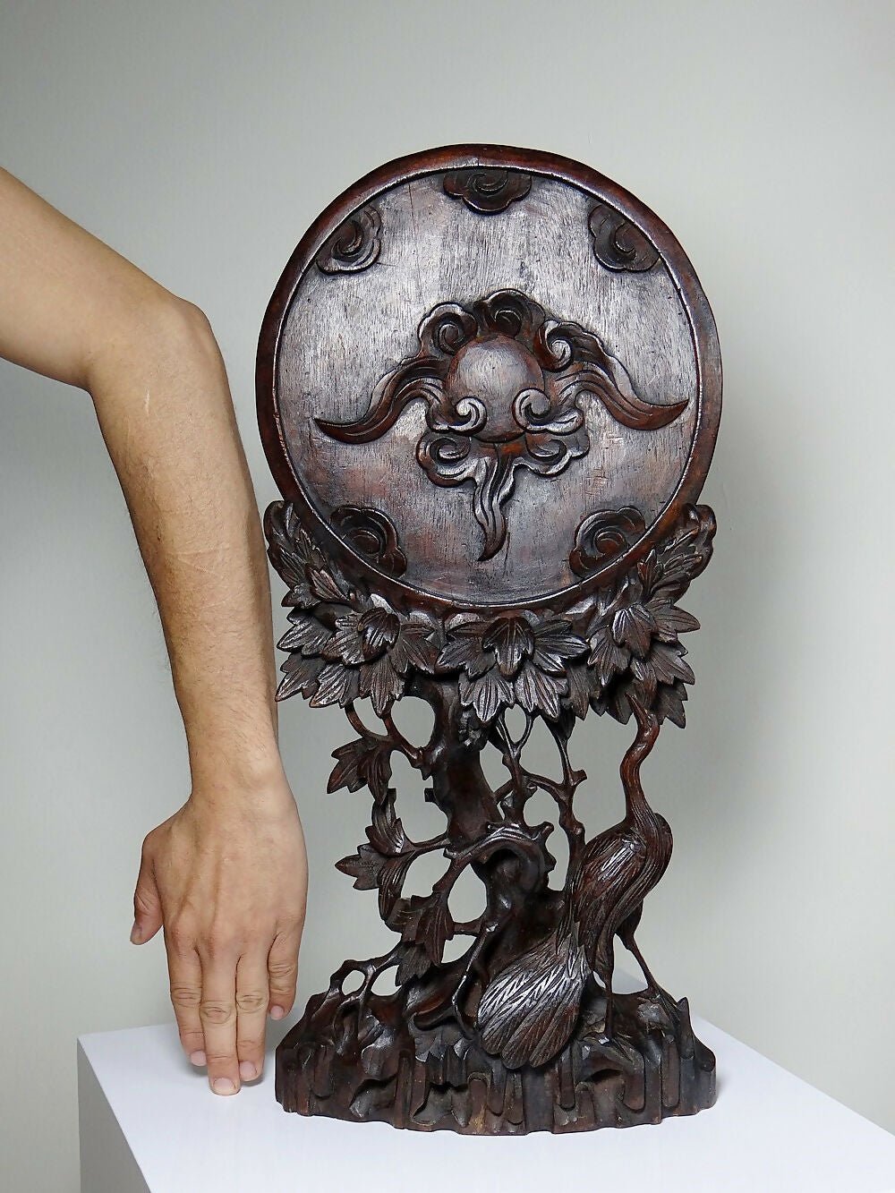 Grand panneau par à vent de table d'Asie XIXe bois de rose sculpté - Ethic Atelier