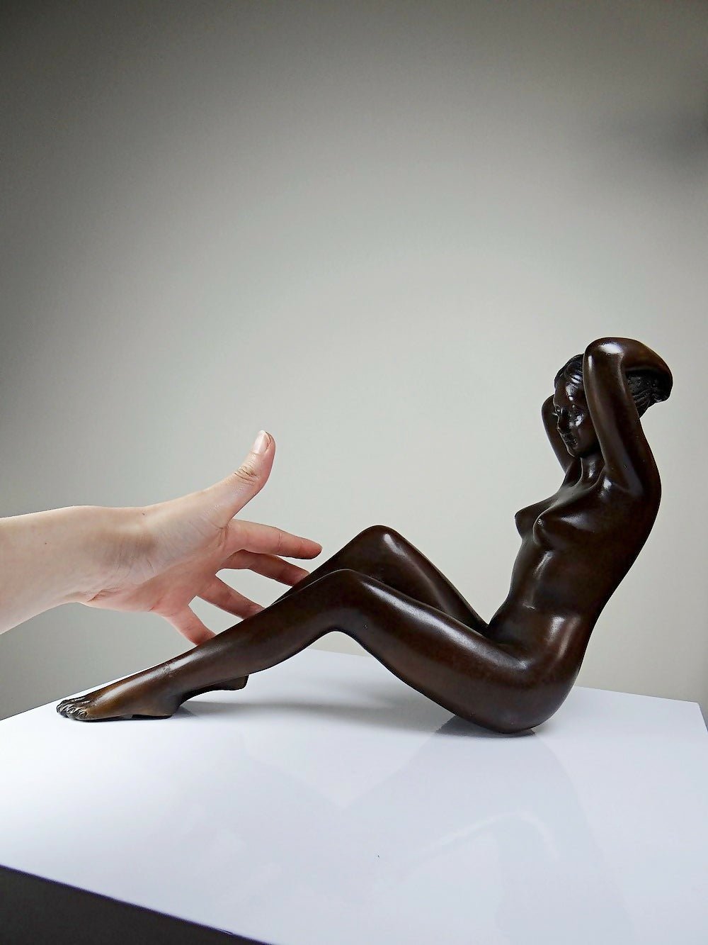 Grande statuette femme nue, Vénus en bronze de charme vintage - Ethic Atelier