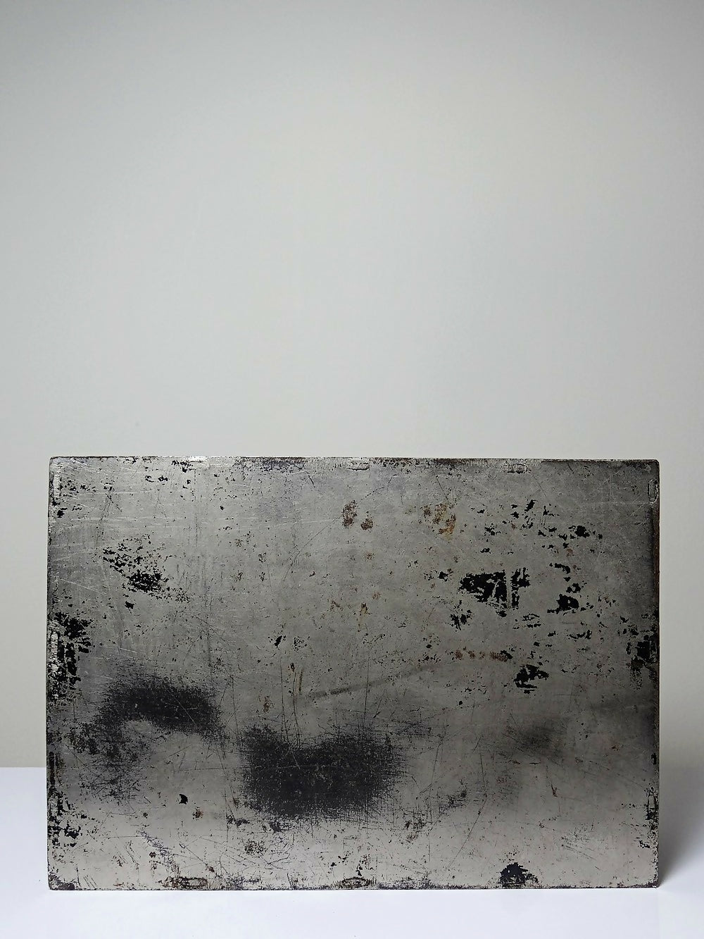 Gros coffre fort portable/caisse ancienne XIXe - XXe métal argenté - Ethic Atelier