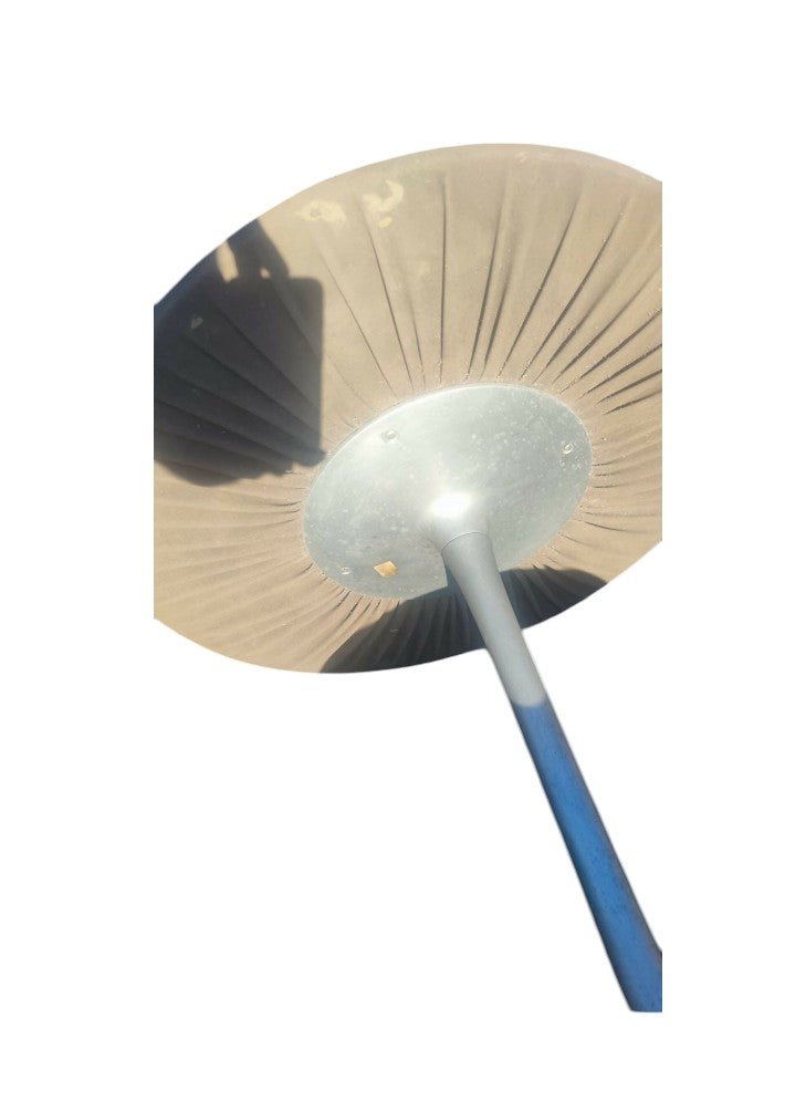 Guéridon pied tulipe en aluminium dans le Goût d'Eero Saarinen vers 1970 - Ethic Atelier