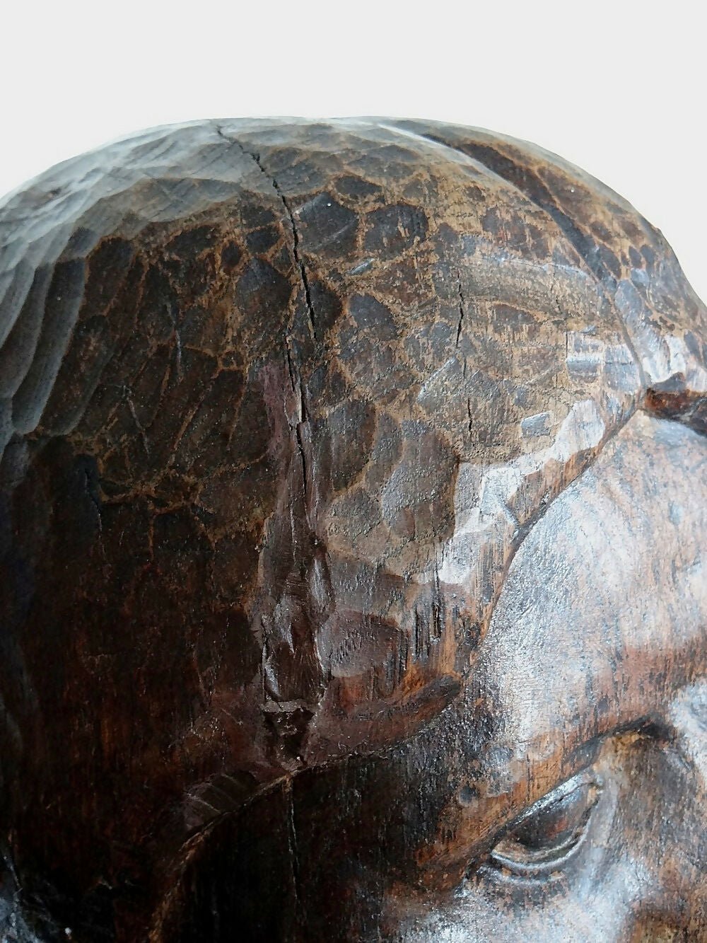 Imposant buste de femme en bois massif sculpté à la gouge XIXe - Ethic Atelier