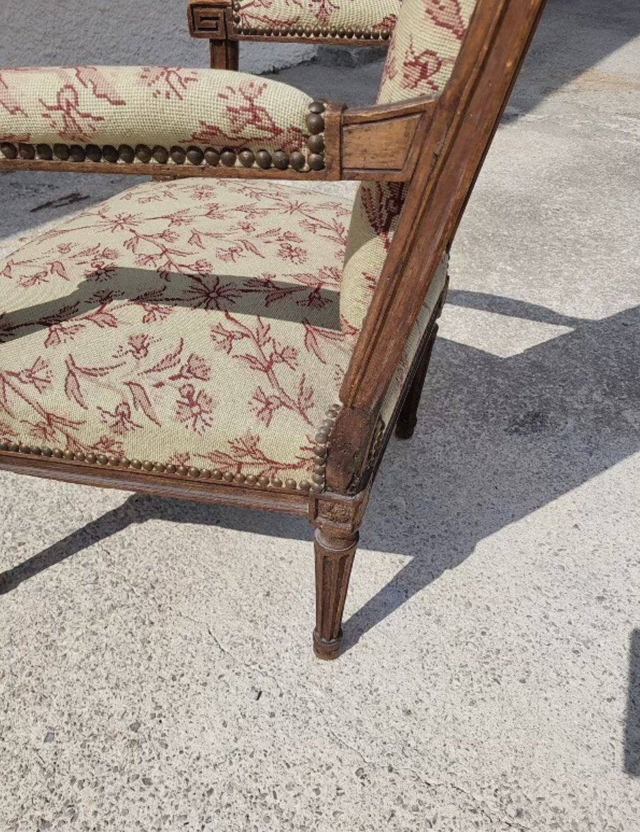 Joli Fauteuil Louis XVI en Noyer - XIXe siècle N° 19 - Ethic Atelier