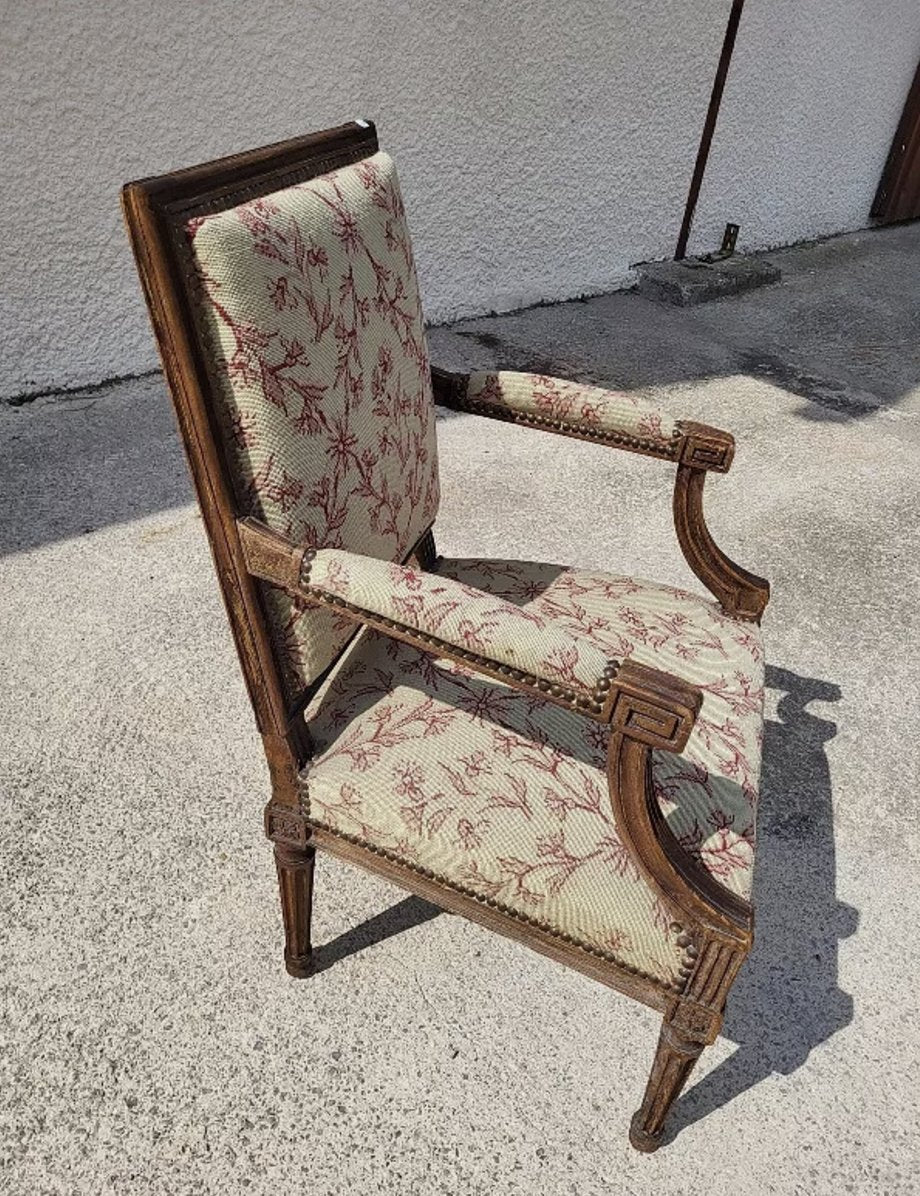 Joli Fauteuil Louis XVI en Noyer - XIXe siècle N° 19 - Ethic Atelier