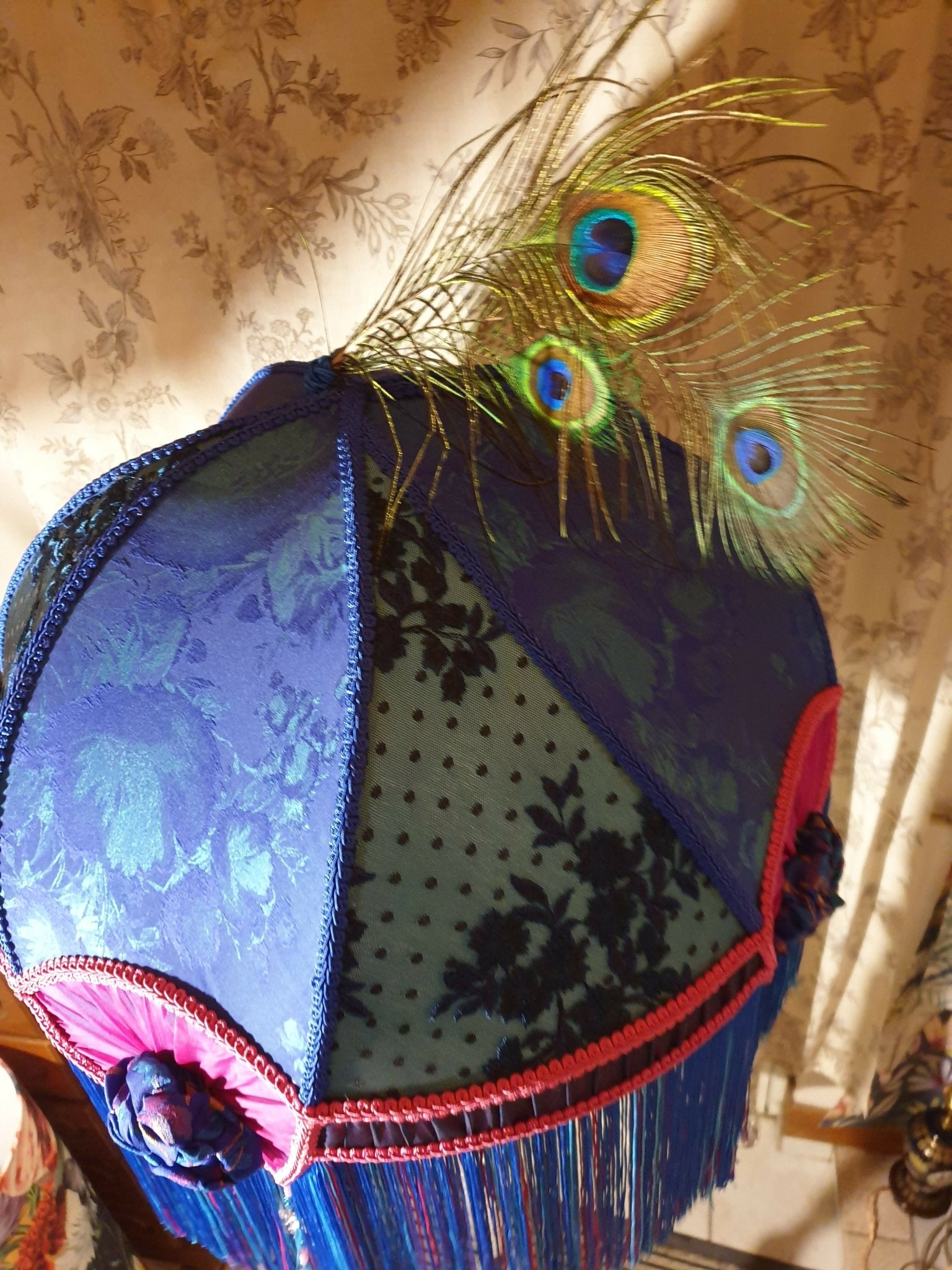 Lampadaire "Art Déco en turquoise et fuchsia " Haute Couture - Pièce unique - Ethic Atelier