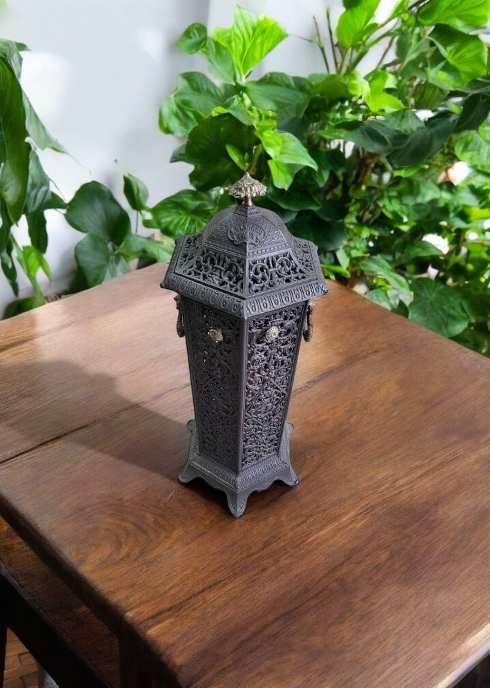 Lanterne extérieure en fonte de F. Besnard Paris - Ethic Atelier