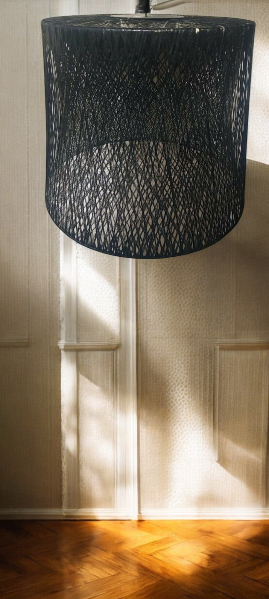 Lustre en résine par Jordi VILLARDELL - Ethic Atelier