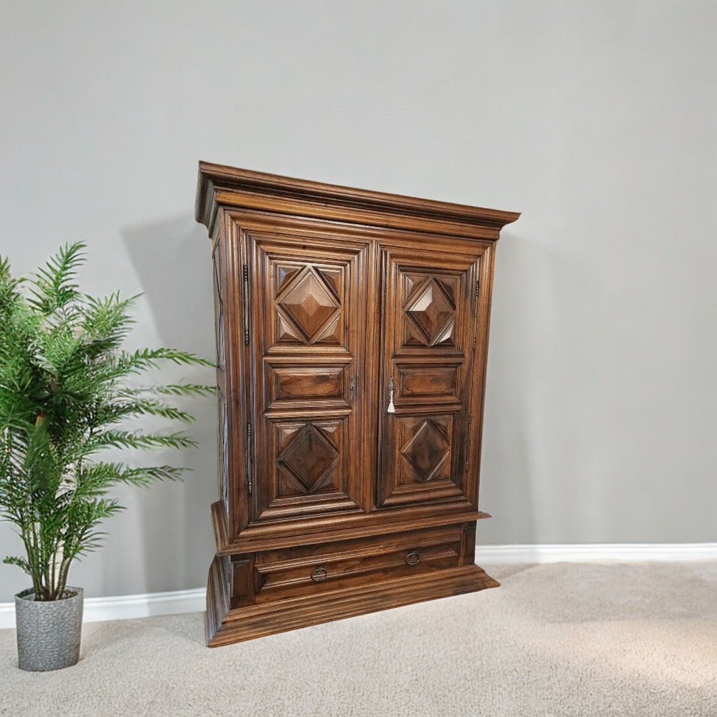 Magnifique Armoire Louis XIII en Noyer Massif - XVIIIe Siècle - Ethic Atelier