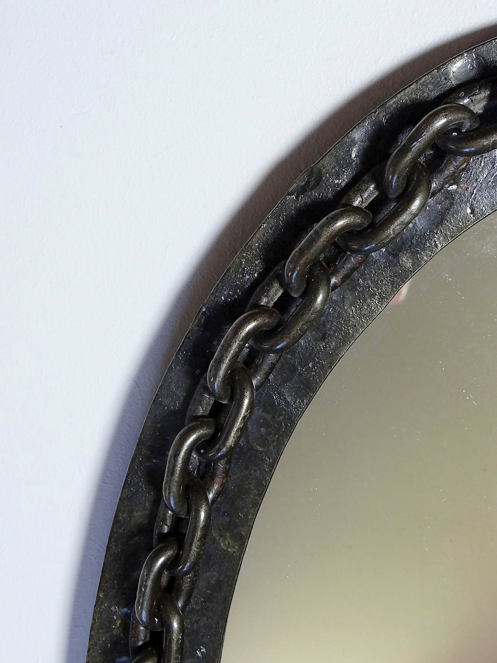 Miroir mural ovale vintage années 60 fer forgé et battu brutaliste chaine - Ethic Atelier