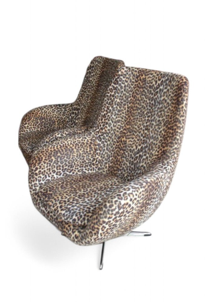 Paire de fauteuils œuf sur pieds étoiles en métal chromé de 1973 - Ethic Atelier