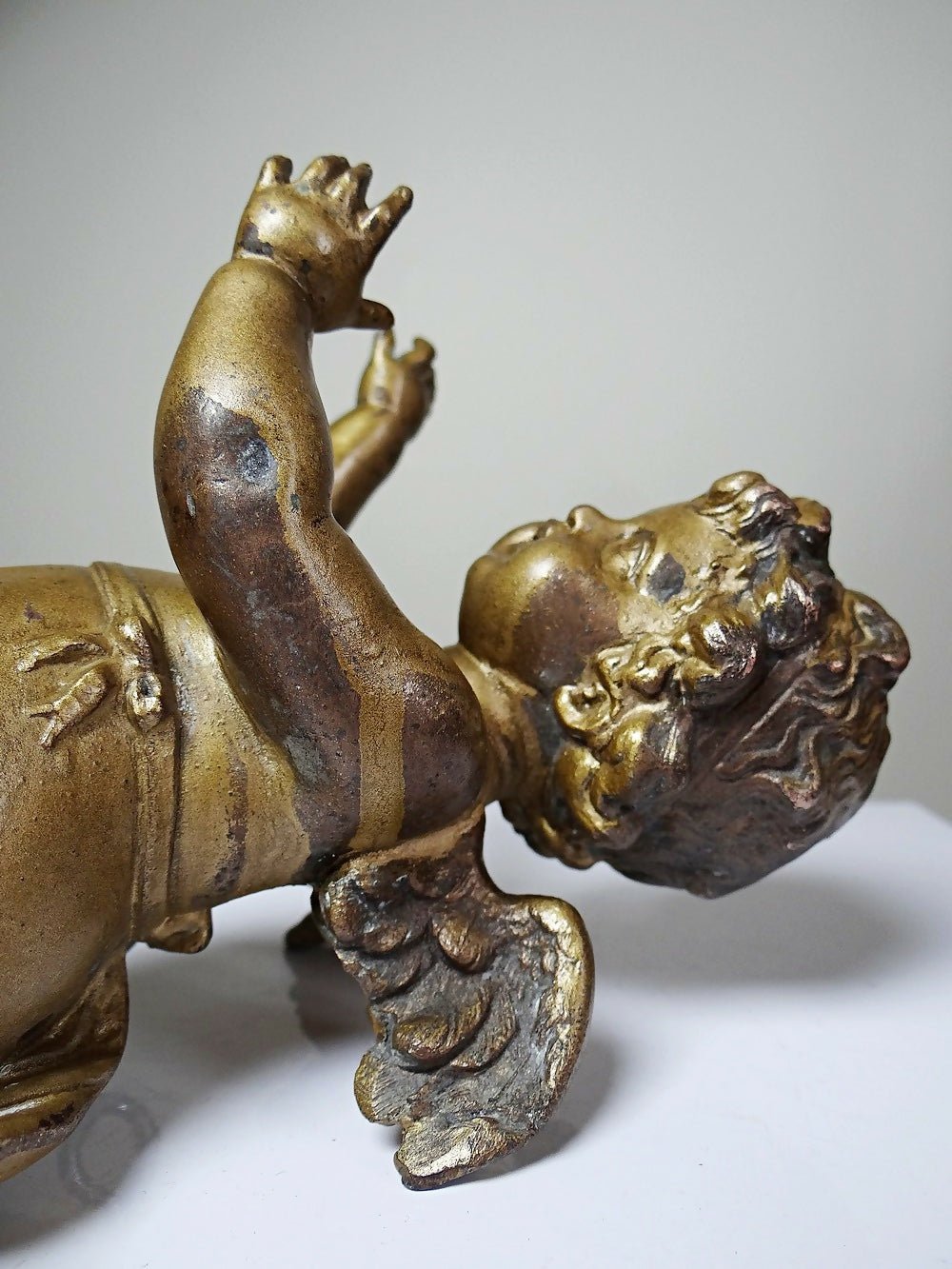 Petit angelot, putto en bronze doré ancien élément décoratif XIXe - Ethic Atelier