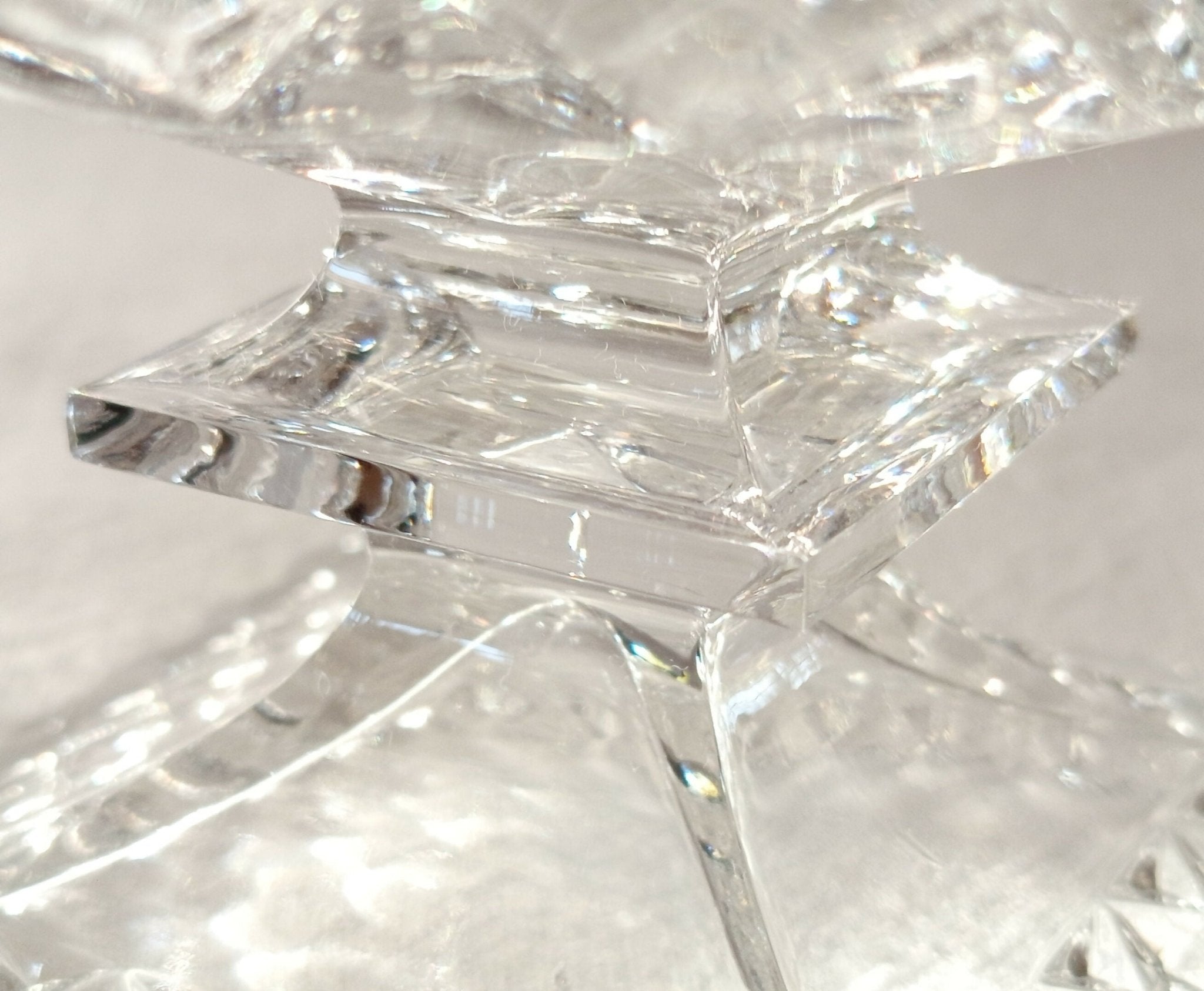 Petite coupe sur pied en cristal Monarc - Seconde partie du XXe siècle - Ethic Atelier