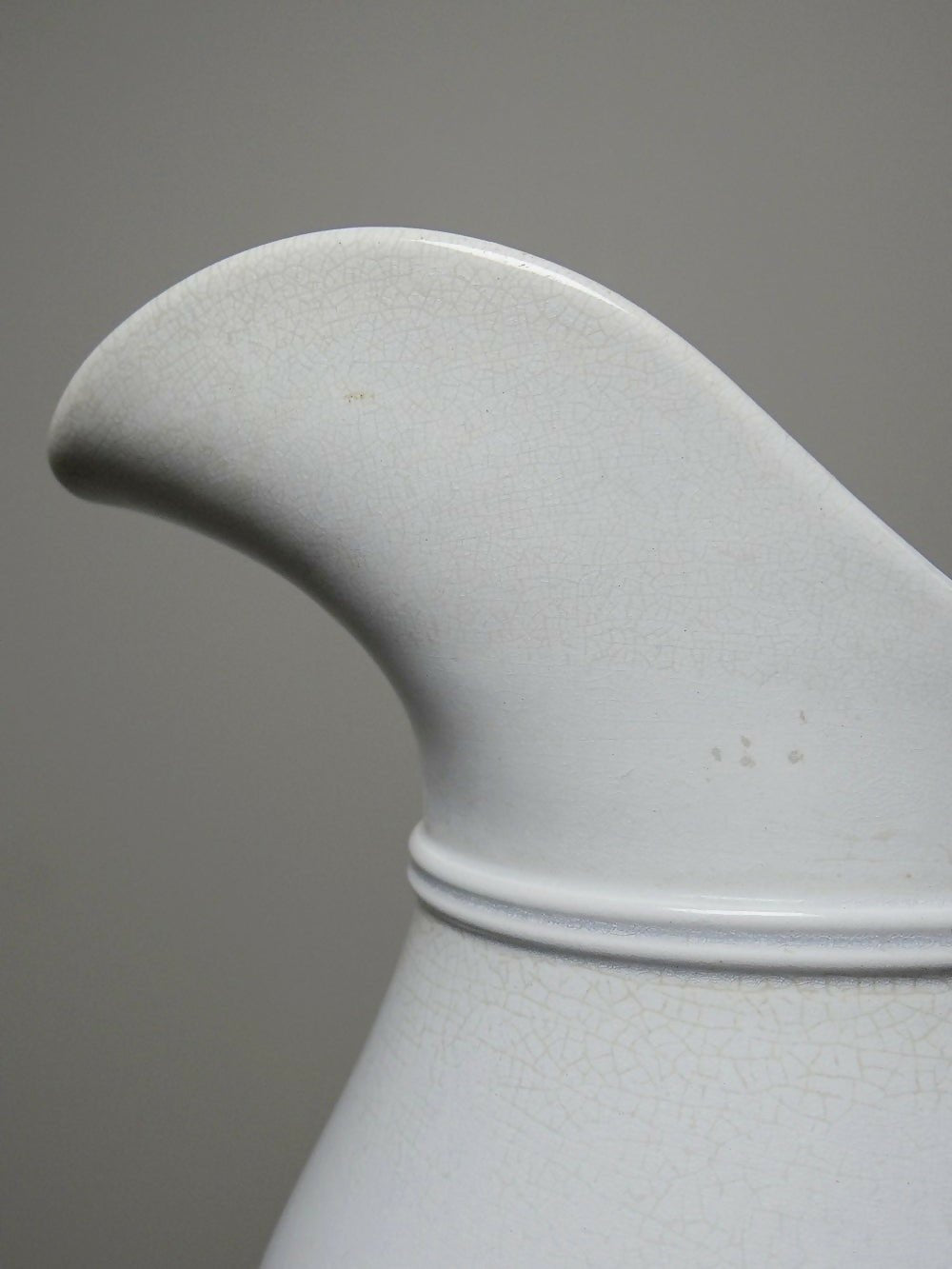 Pichet broc de toilette en faïence blanche ancienne Pexonne France - Ethic Atelier