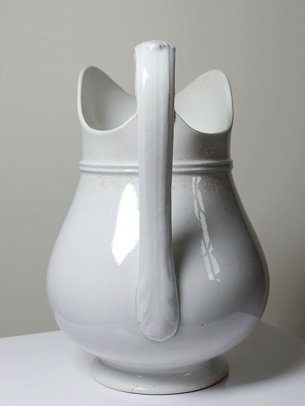 Pichet broc de toilette en faïence blanche ancienne Pexonne France - Ethic Atelier