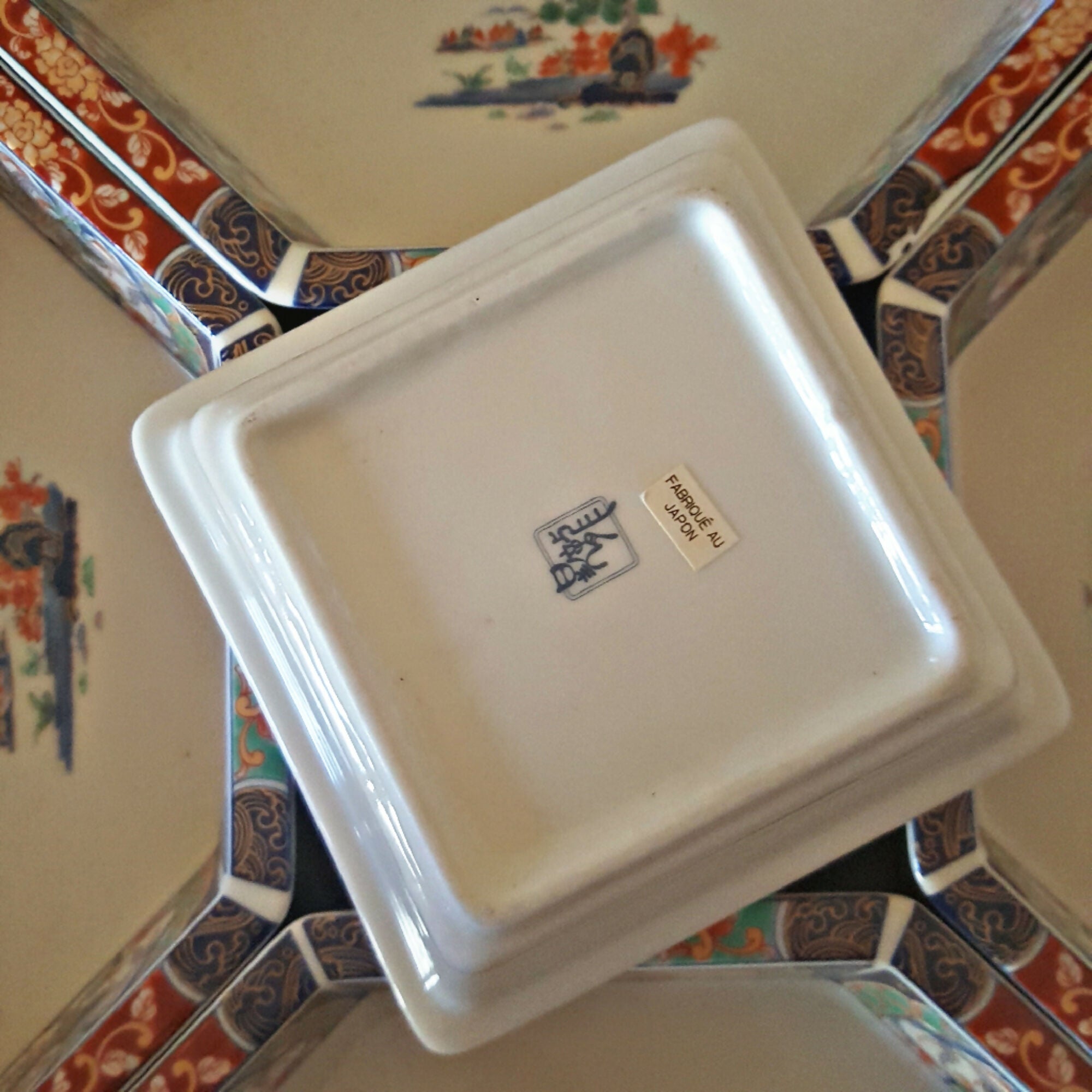 Plateau tournant en porcelaine du Japon, décor d'oiseaux et fleurs - Ethic Atelier