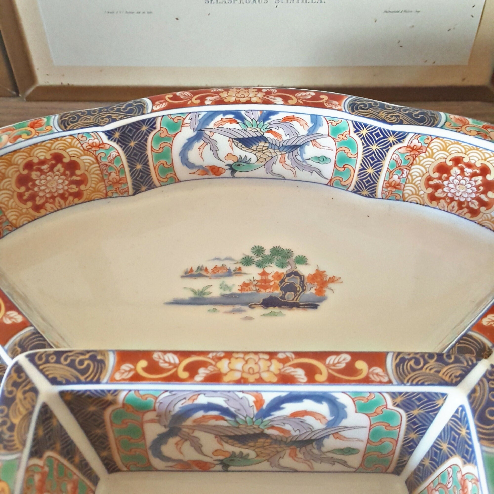 Plateau tournant en porcelaine du Japon, décor d'oiseaux et fleurs - Ethic Atelier