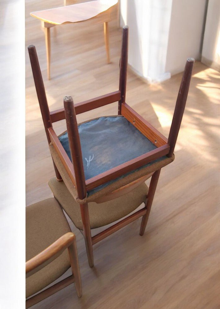 Série de 6 chaises en teck, conçue par Victor Wilkins pour G. Plan vers 1960 - Ethic Atelier