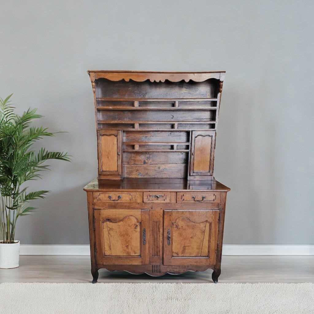 Superbe Buffet Bahut 2 Corps Vaisselier en Noyer - XVIIIème Siècle - Ethic Atelier