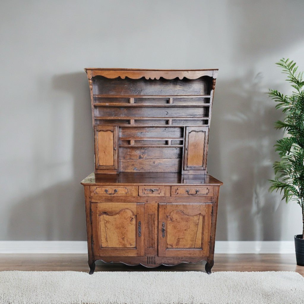 Superbe Buffet Bahut 2 Corps Vaisselier en Noyer - XVIIIème Siècle - Ethic Atelier