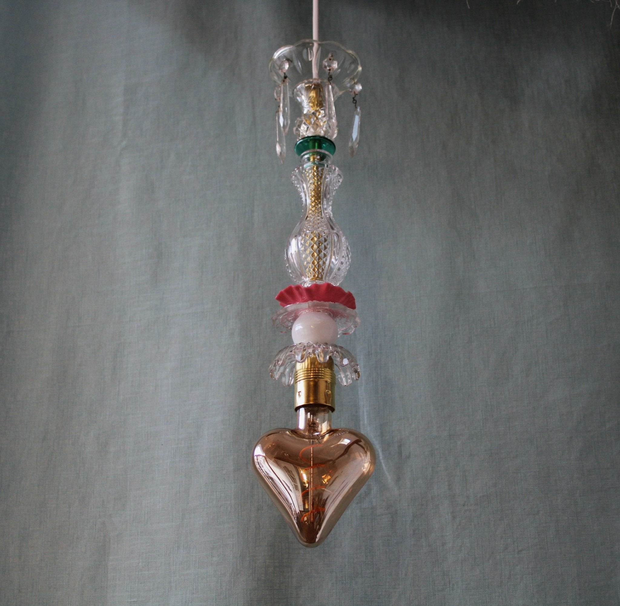 Suspension lustre "Jeanne" opaline et cristal vintage, série 2 - Pièce unique - Ethic Atelier